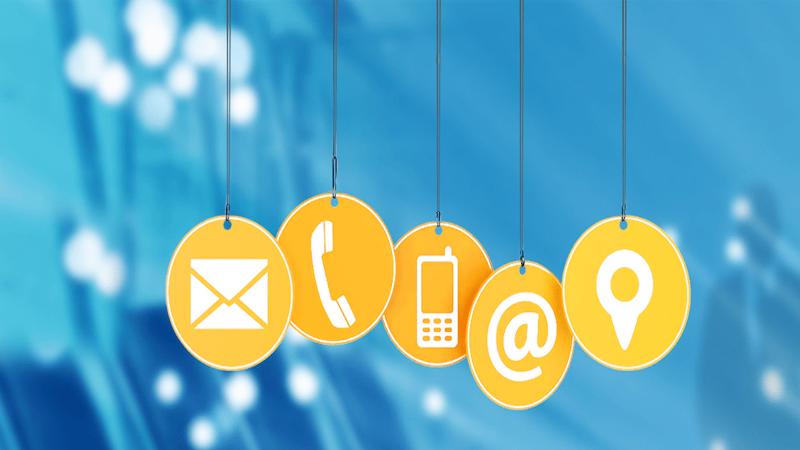 Liên hệ Iwin qua live chat để được giải đáp thắc mắc