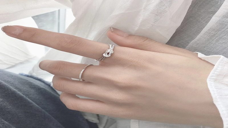 mo thay ngon tay 2 Ngón tay trỏ trong giấc mơ thể hiện quyền lực